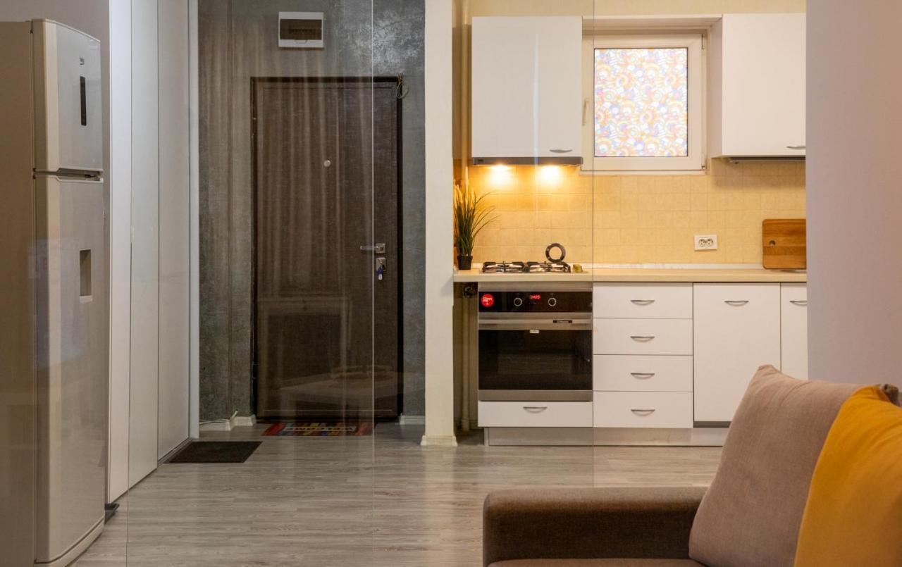 Aquarium Grivita Apartment *